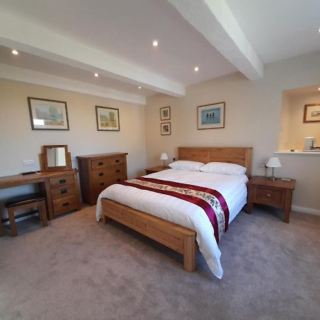 Oystercatcher Guest House B&B Cairisiadar Extérieur photo